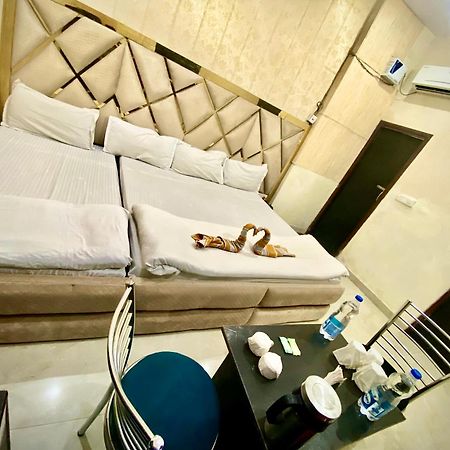 Swaran House Hotel Amritszár Kültér fotó