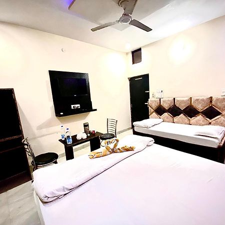 Swaran House Hotel Amritszár Kültér fotó