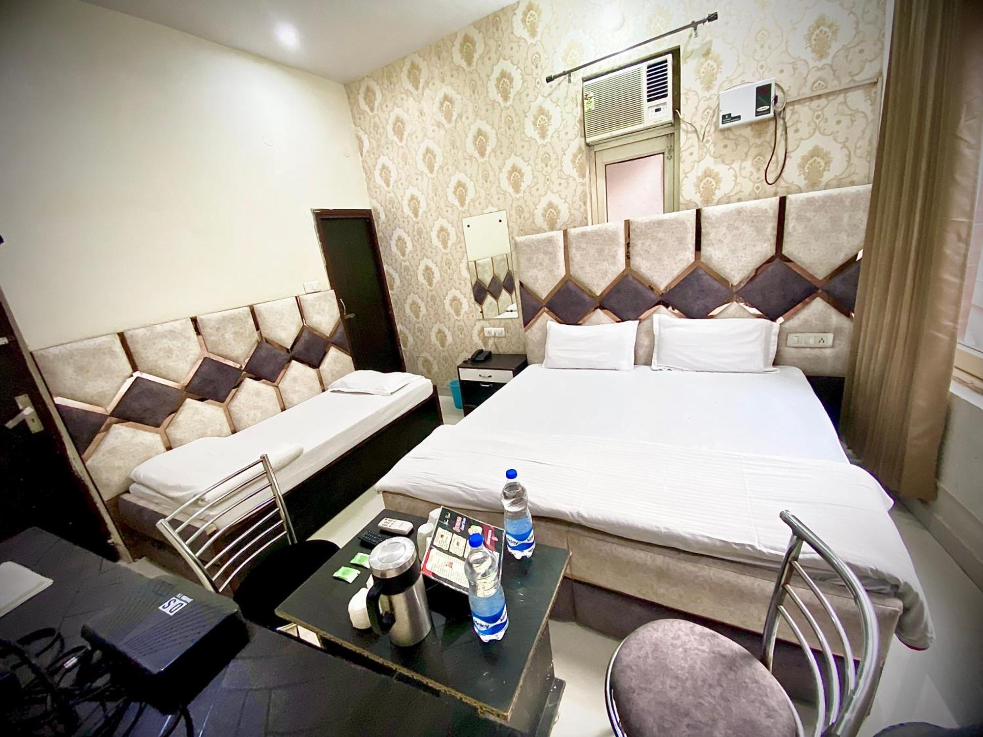 Swaran House Hotel Amritszár Kültér fotó