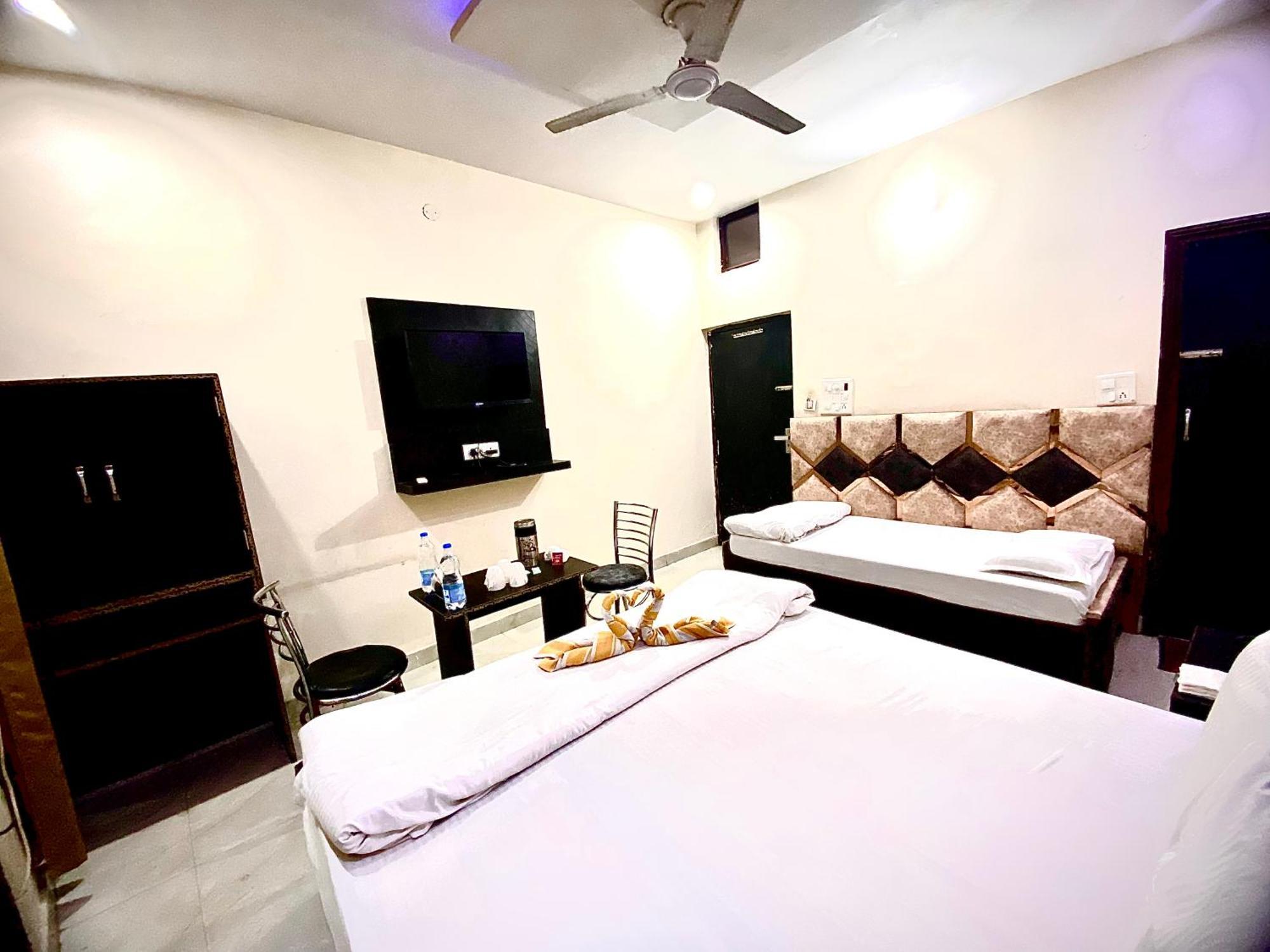 Swaran House Hotel Amritszár Kültér fotó