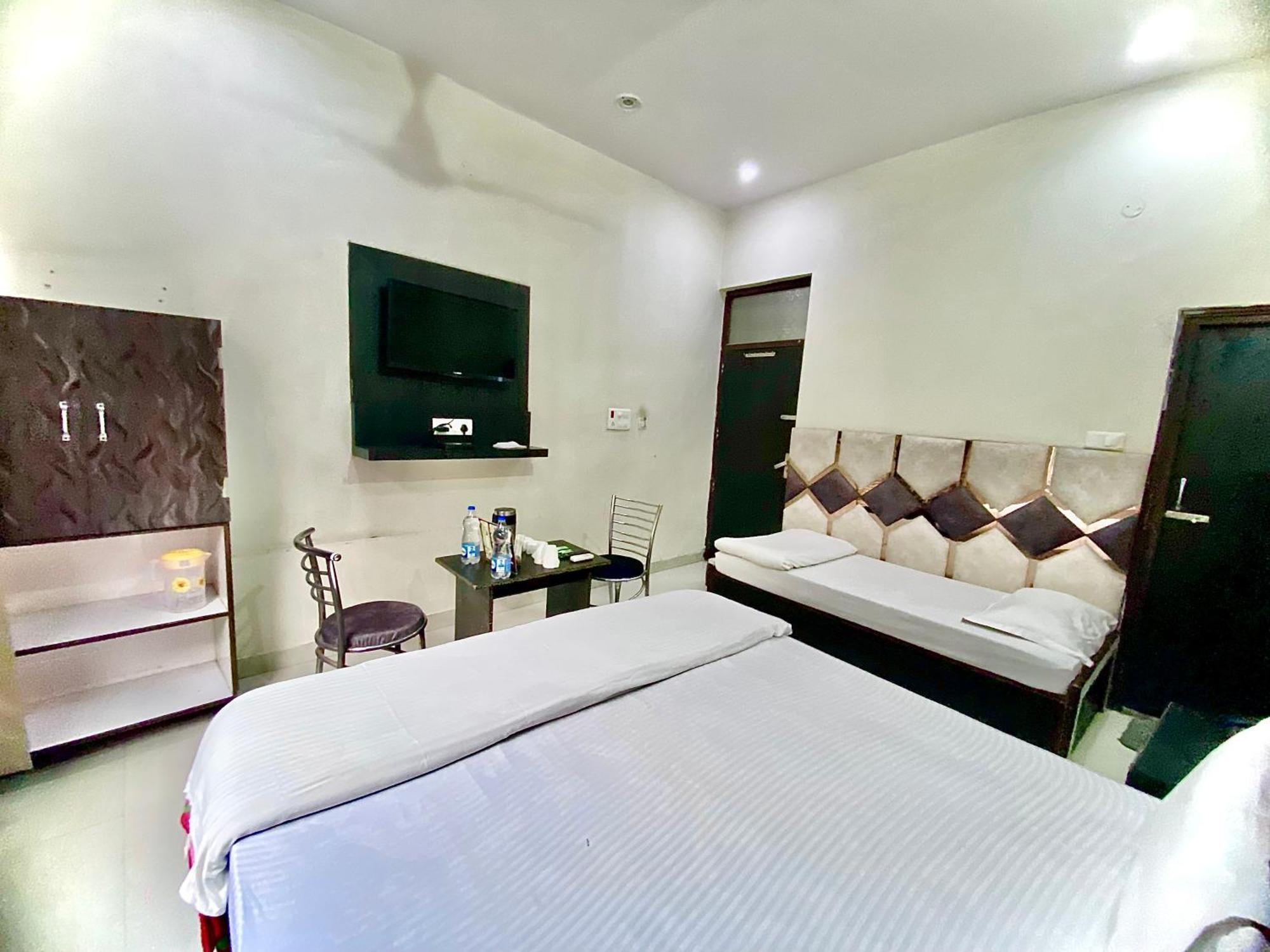 Swaran House Hotel Amritszár Kültér fotó