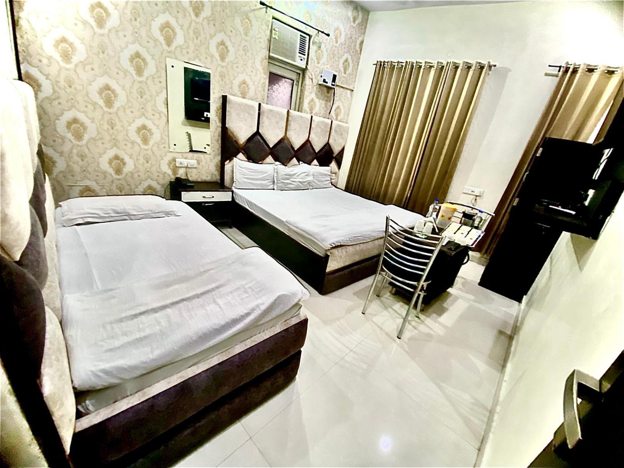 Swaran House Hotel Amritszár Kültér fotó